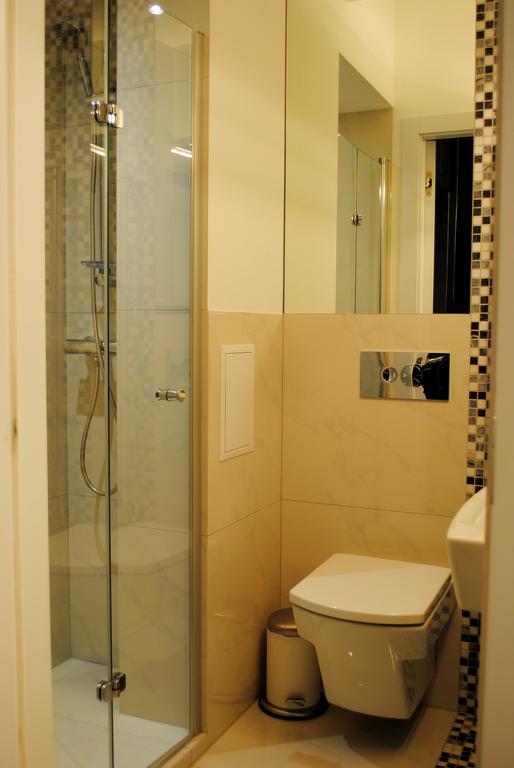 Apartament Wiejska 9 ワルシャワ エクステリア 写真